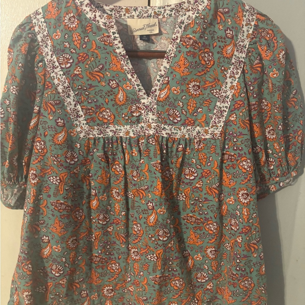 Universal Thread Women's Floral Blouse - Green and Orange